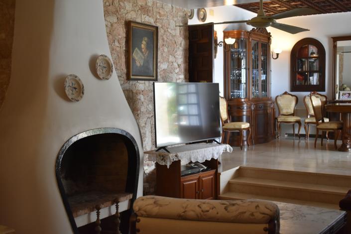 Image No.8-5 Bed Villa for sale