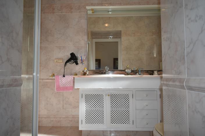 Image No.23-5 Bed Villa for sale