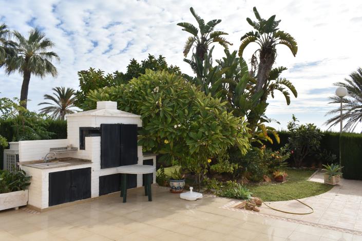 Image No.27-5 Bed Villa for sale