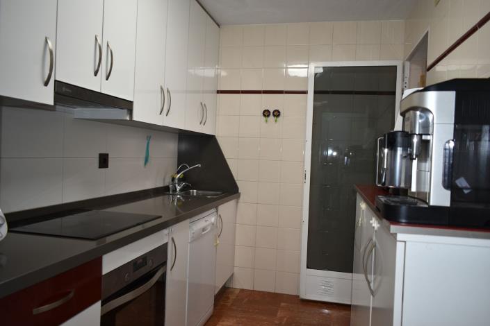 Image No.9-3 Bed Apartment for sale