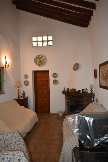 Image No.10-4 Bed Country House for sale