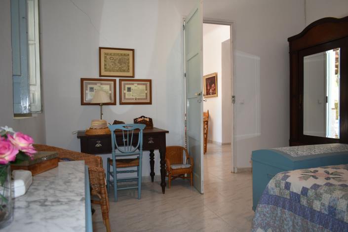 Image No.17-4 Bed Country House for sale