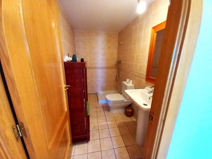 Image No.25-3 Bed Townhouse for sale