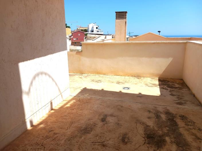 Image No.36-3 Bed Townhouse for sale