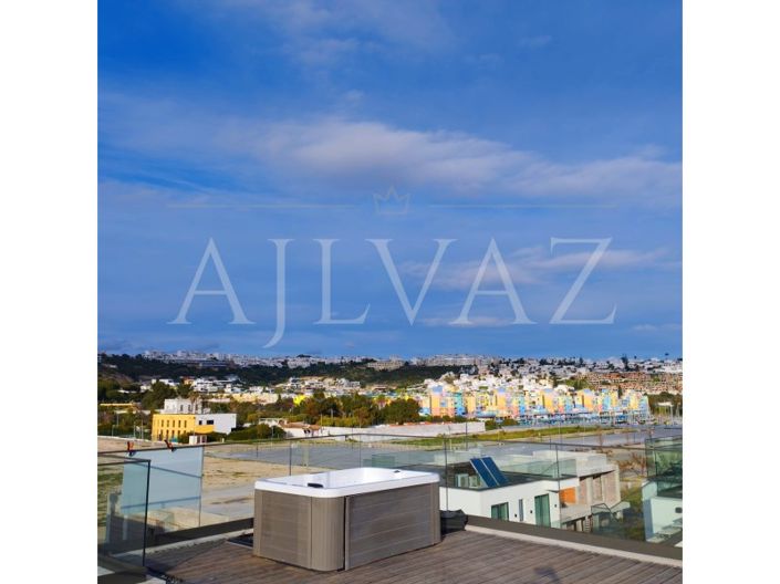 Image No.29-3 Bed House for sale