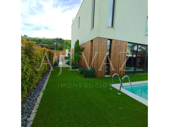 Image No.3-3 Bed House for sale