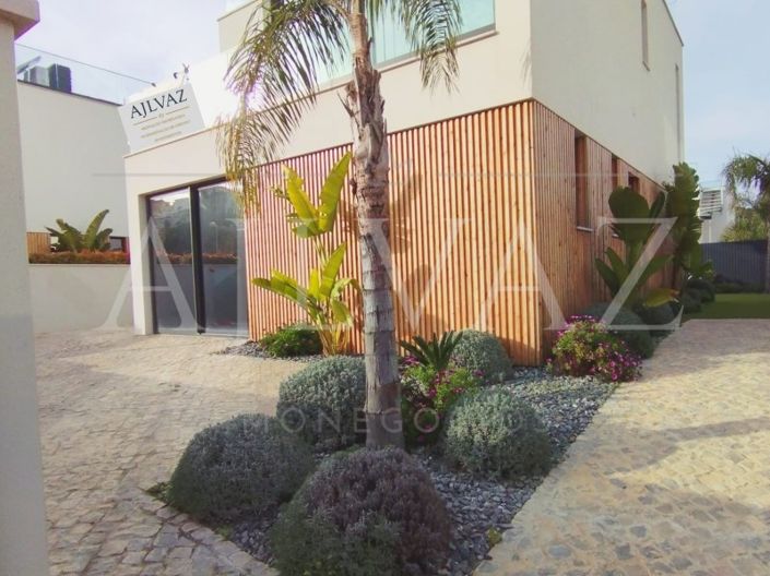 Image No.39-3 Bed House for sale