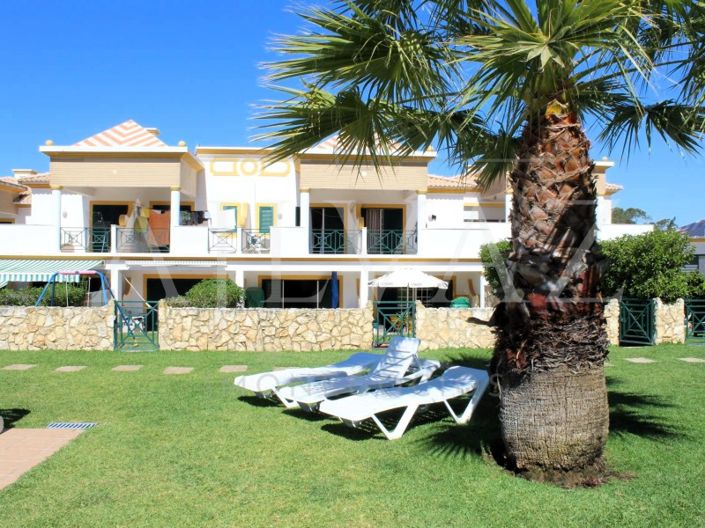 Image No.2-4 Bed House for sale