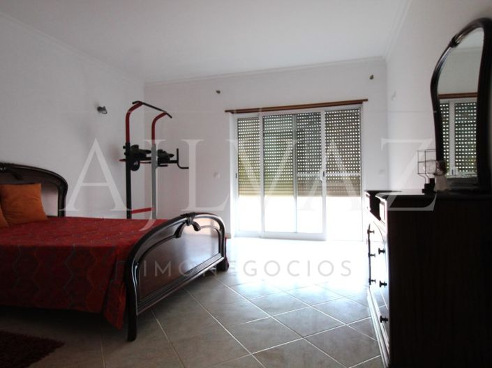 Image No.27-5 Bed House for sale