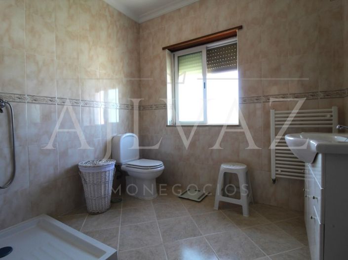 Image No.29-5 Bed House for sale