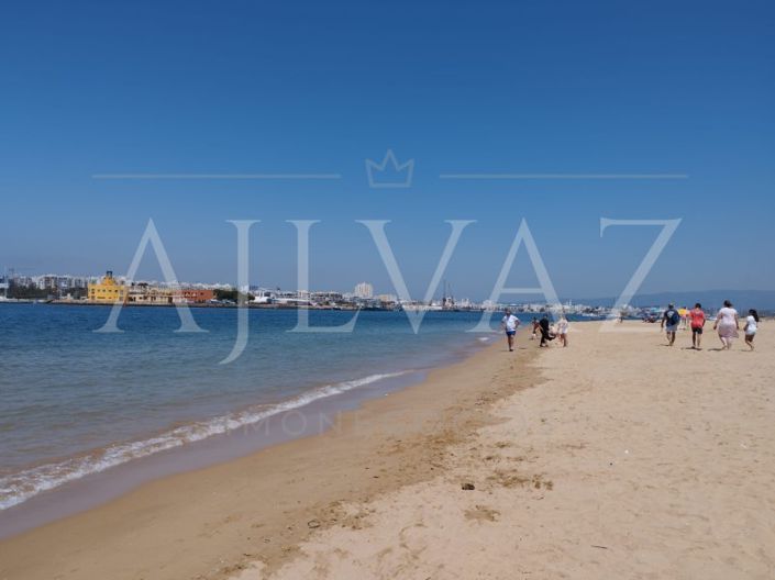 Image No.20-2 Bed Apartment for sale