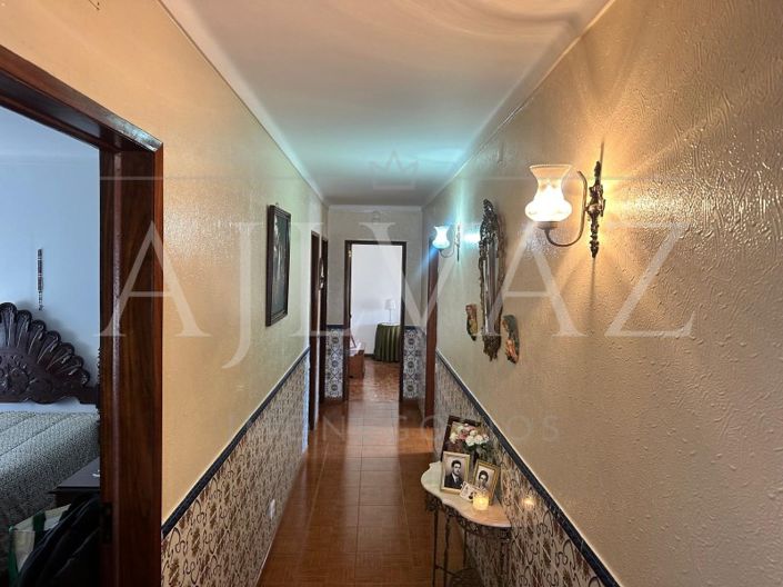 Image No.10-5 Bed House for sale