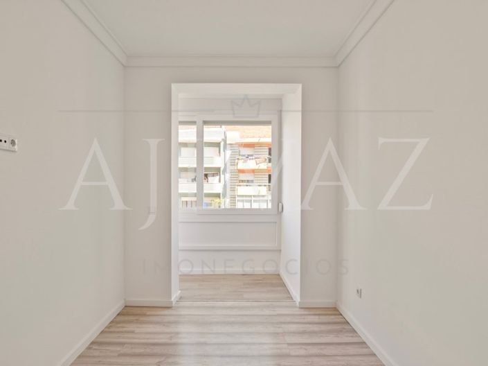 Image No.17-1 Bed Apartment for sale