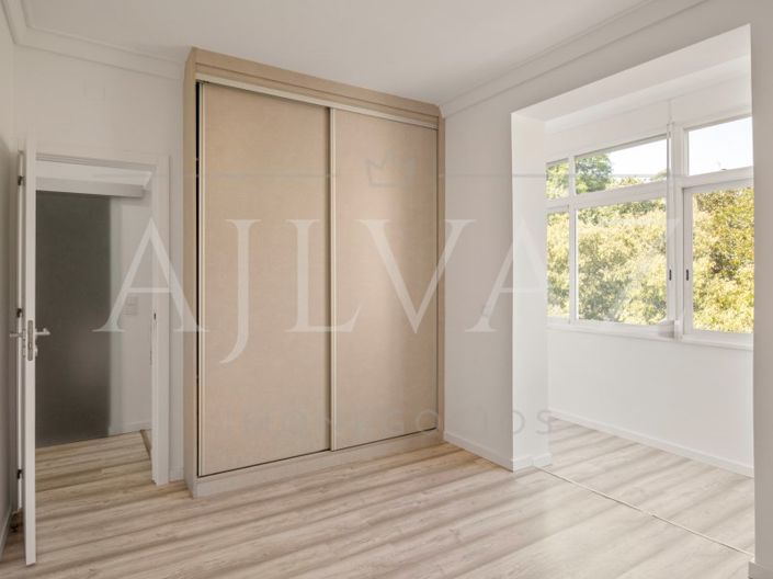 Image No.22-1 Bed Apartment for sale