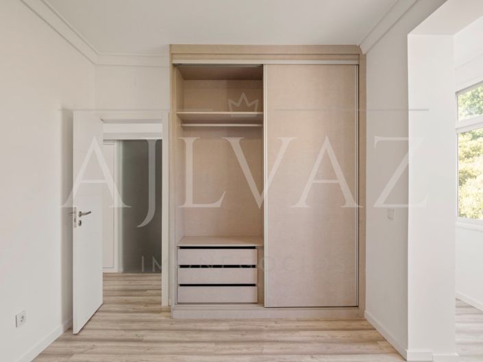 Image No.25-1 Bed Apartment for sale