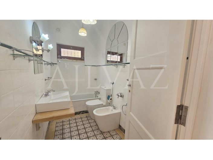 Image No.2-2 Bed House for sale