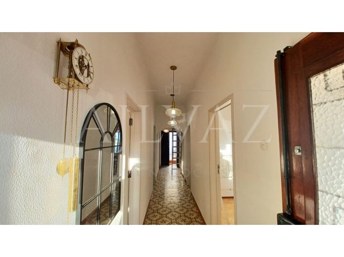 Image No.24-2 Bed House for sale