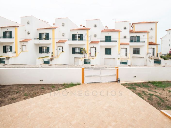 Image No.22-4 Bed House for sale