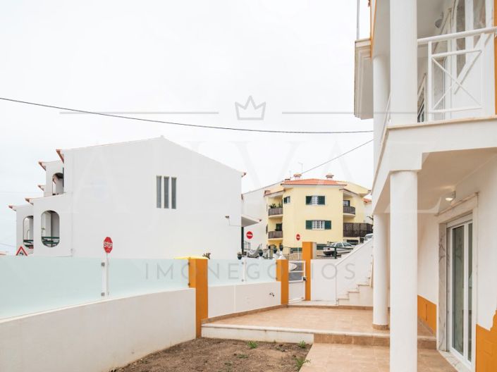 Image No.56-4 Bed House for sale