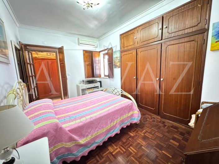 Image No.19-5 Bed House for sale
