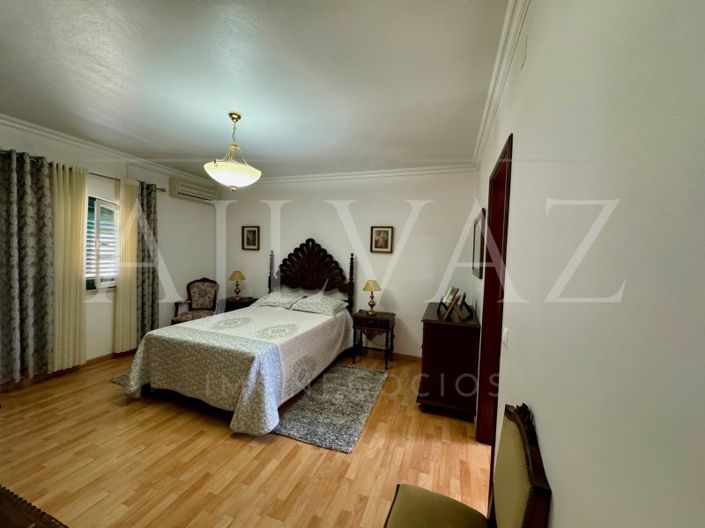 Image No.23-5 Bed House for sale