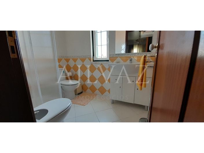 Image No.28-5 Bed House for sale