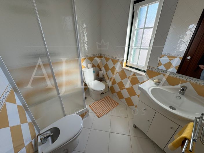 Image No.29-5 Bed House for sale