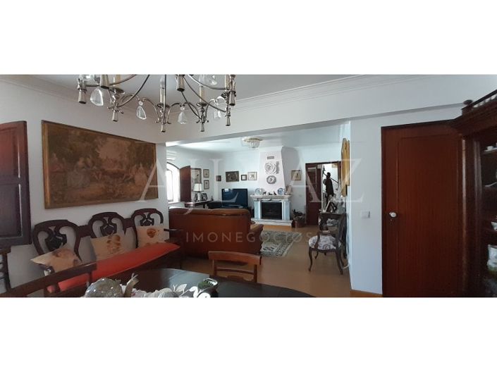 Image No.3-5 Bed House for sale