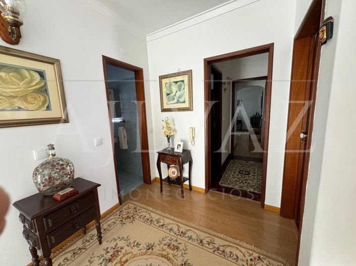 Image No.31-5 Bed House for sale