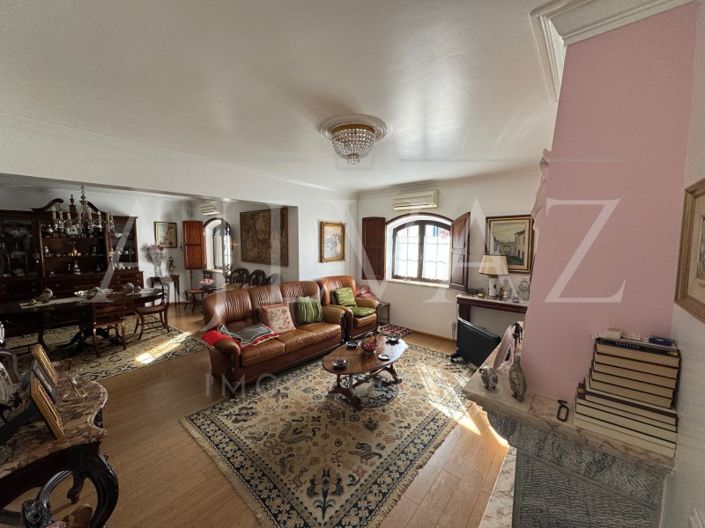 Image No.7-5 Bed House for sale