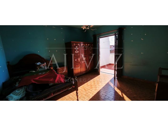 Image No.14-5 Bed House for sale