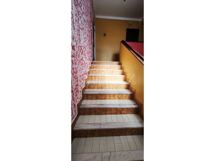 Image No.17-5 Bed House for sale