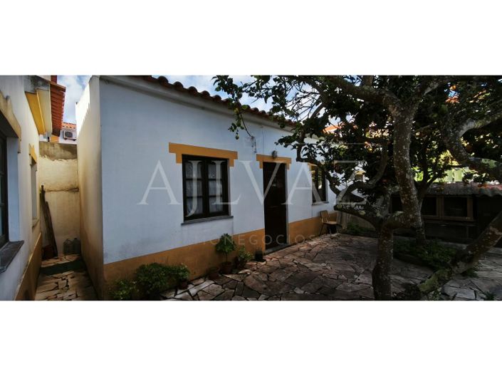 Image No.2-5 Bed House for sale