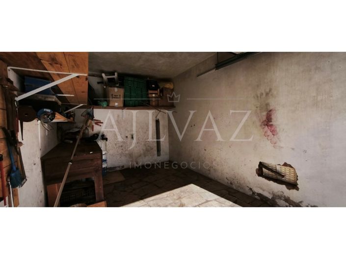 Image No.23-5 Bed House for sale