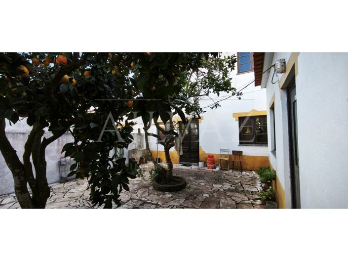 Image No.3-5 Bed House for sale