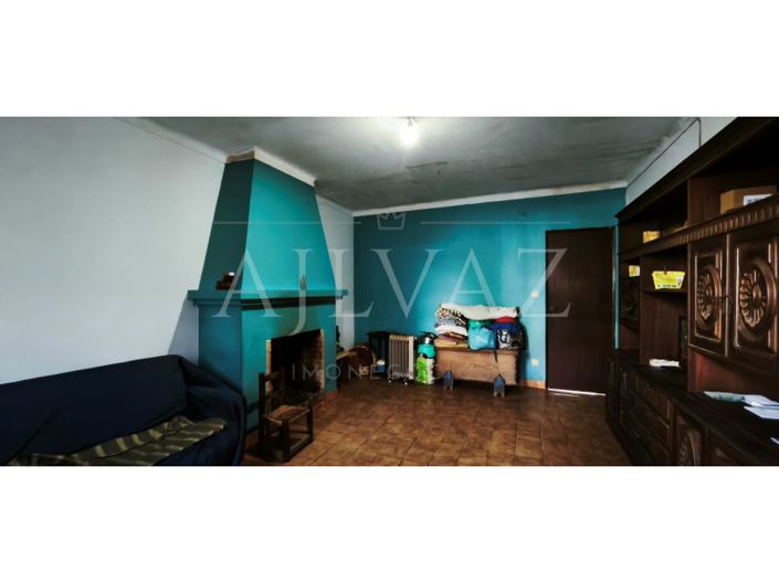 Image No.6-5 Bed House for sale