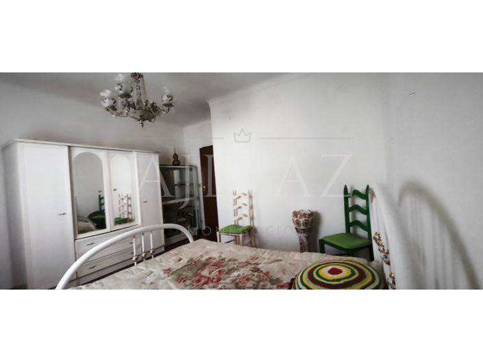 Image No.26-7 Bed House for sale