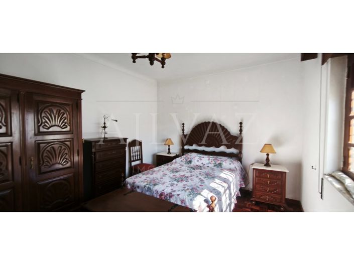 Image No.28-7 Bed House for sale