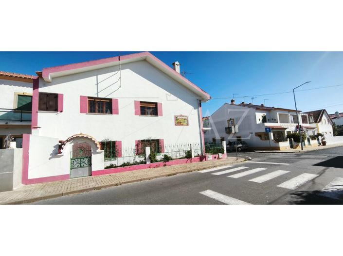 Image No.3-7 Bed House for sale