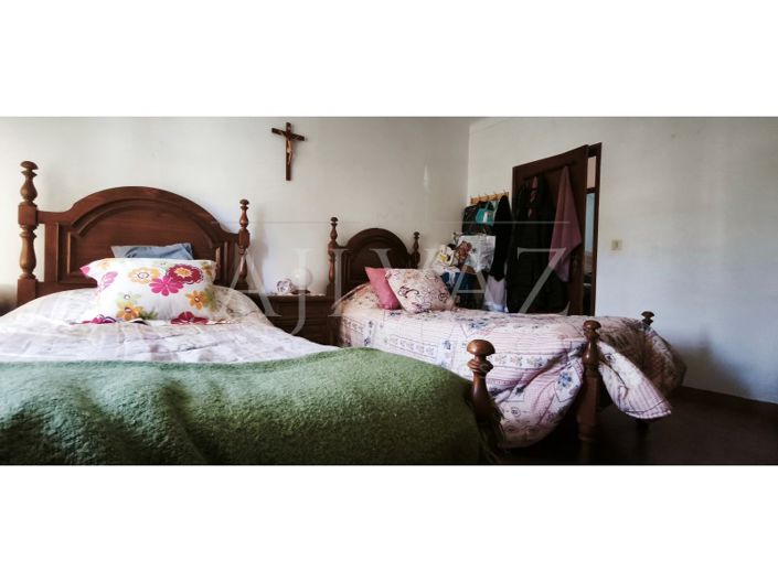 Image No.32-7 Bed House for sale