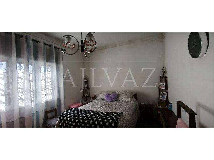 Image No.36-7 Bed House for sale