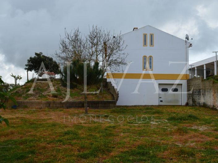 Image No.14-3 Bed House for sale