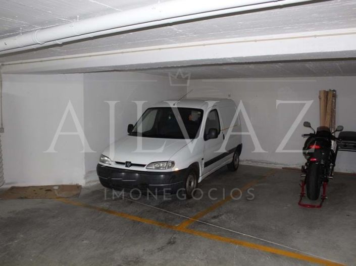 Image No.41-3 Bed House for sale