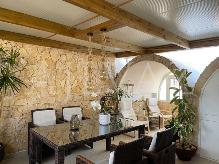 Image No.1-4 Bed Apartment for sale