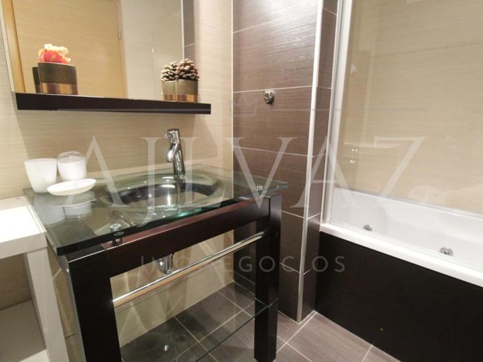 Image No.16-2 Bed House for sale