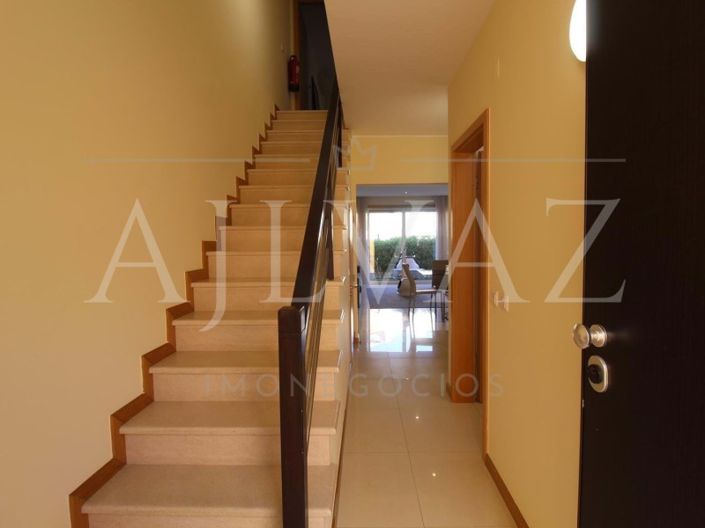 Image No.2-2 Bed House for sale