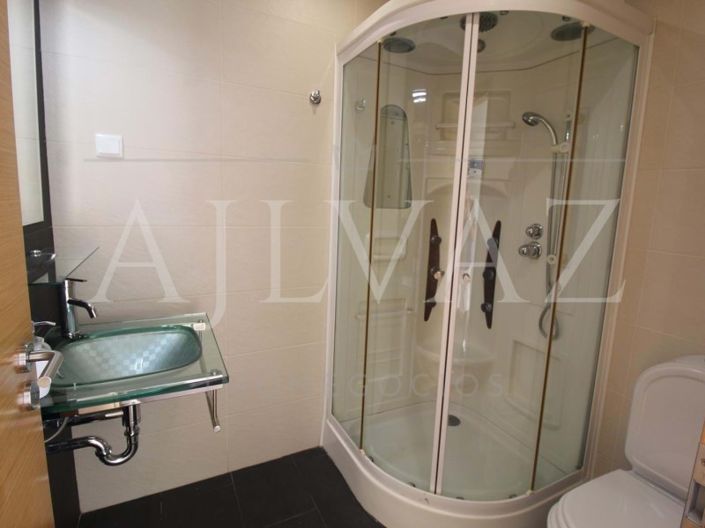 Image No.21-2 Bed House for sale