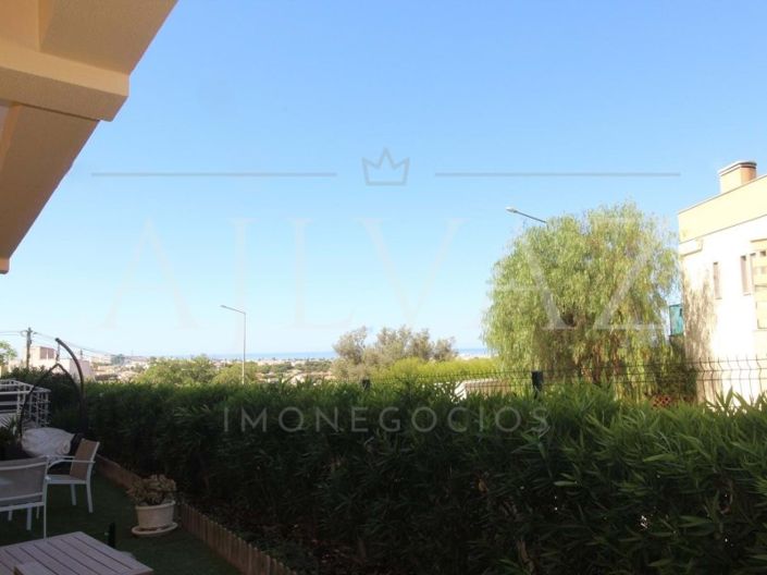 Image No.9-2 Bed House for sale