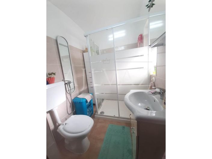 Image No.14-2 Bed Farmhouse for sale