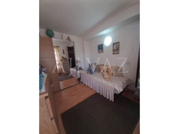 Image No.18-2 Bed Farmhouse for sale